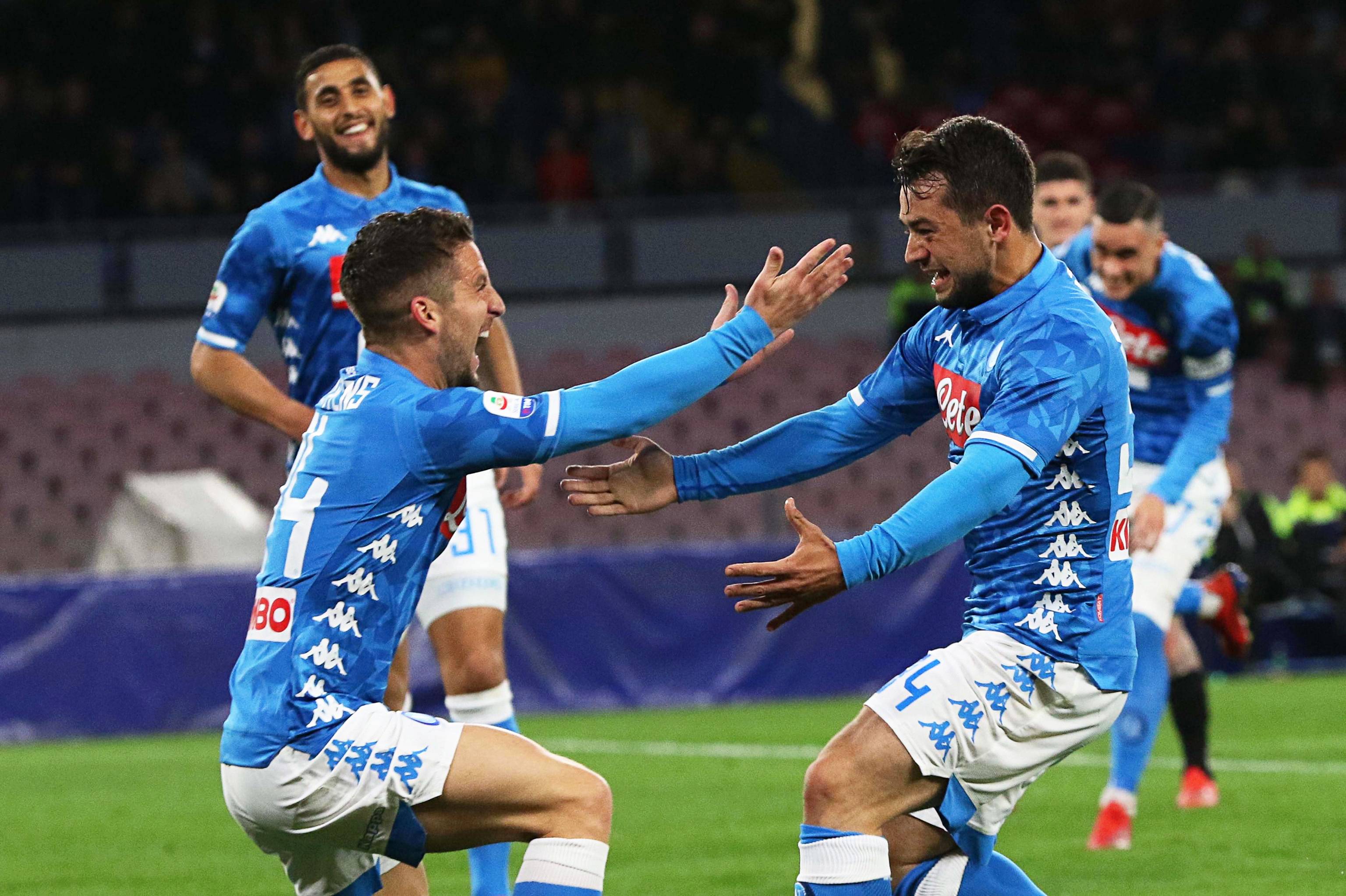 关于佛罗伦萨踢平那不勒斯，防守出色的信息